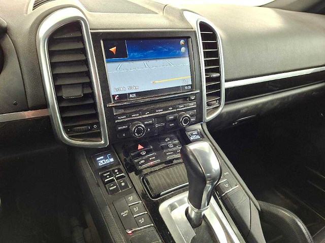 Porsche cayenne 3.0 s e-hybrid, 6-zgg-57 - afbeelding 4 van  6