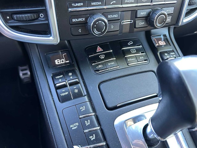 Porsche cayenne 3.0 v6 s e-hybrid 3-zhg-75 - afbeelding 13 van  46