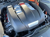 Porsche cayenne 3.0 v6 s e-hybrid 3-zhg-75 - afbeelding 31 van  46