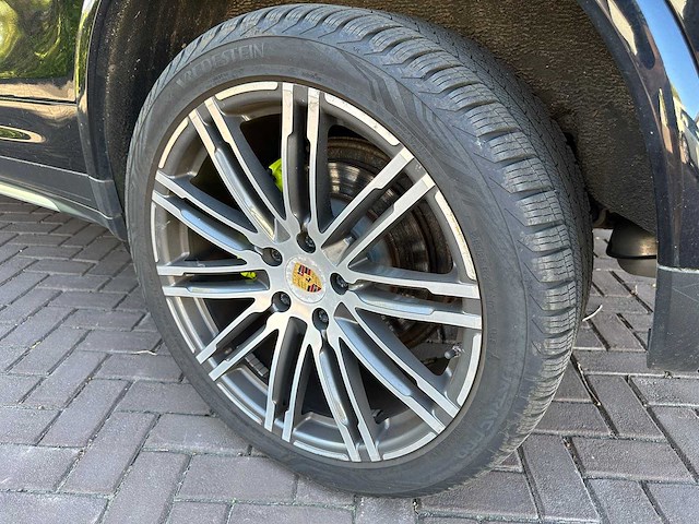 Porsche cayenne 3.0 v6 s e-hybrid 3-zhg-75 - afbeelding 33 van  46