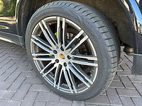 Porsche cayenne 3.0 v6 s e-hybrid 3-zhg-75 - afbeelding 33 van  46