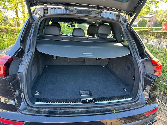 Porsche cayenne 3.0 v6 s e-hybrid 3-zhg-75 - afbeelding 36 van  46