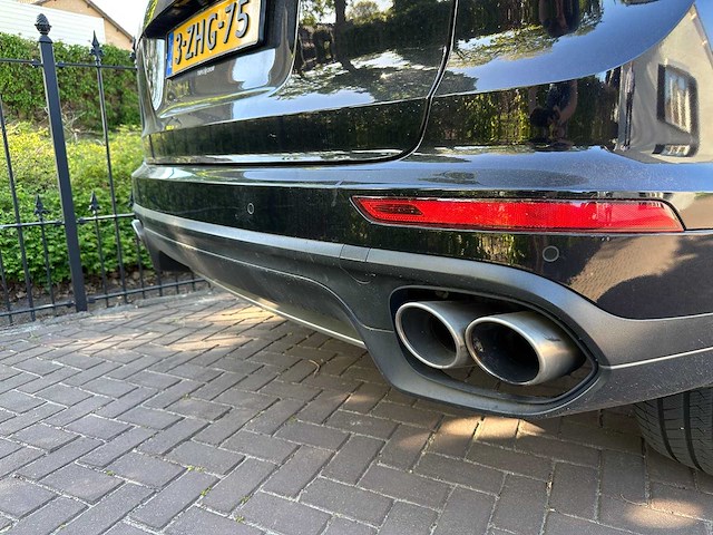 Porsche cayenne 3.0 v6 s e-hybrid 3-zhg-75 - afbeelding 37 van  46