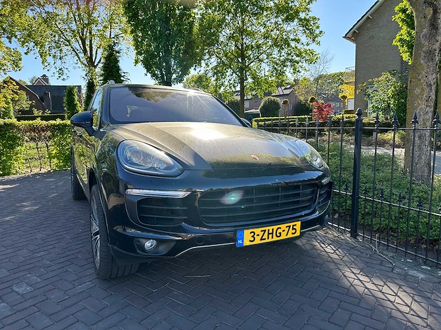 Porsche cayenne 3.0 v6 s e-hybrid 3-zhg-75 - afbeelding 45 van  46