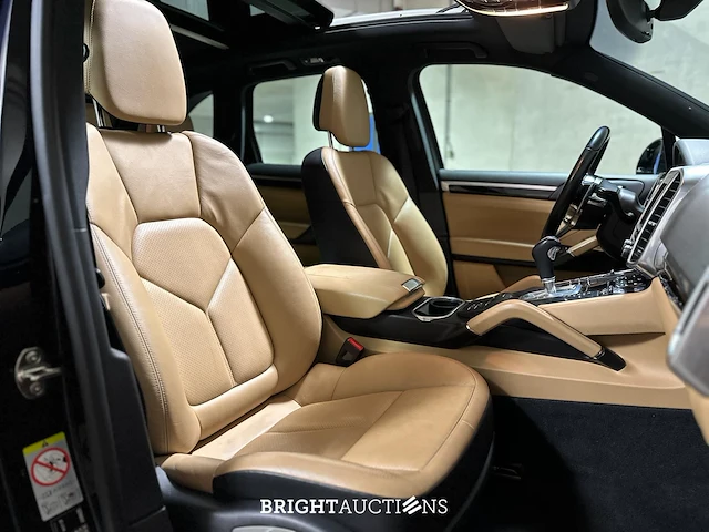 Porsche cayenne 3.0 v6 s e-hybrid 416pk 2014 (origineel-nl), 1-zdg-21 - afbeelding 36 van  49