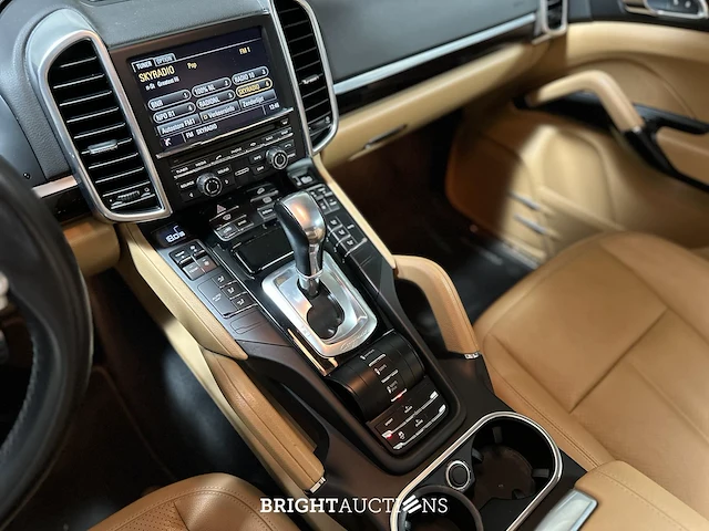 Porsche cayenne 3.0 v6 s e-hybrid 416pk 2014 (origineel-nl), 1-zdg-21 - afbeelding 19 van  49
