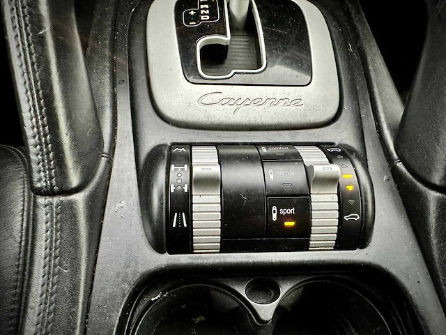 Porsche cayenne 3.2 automaat, xs-668-b - afbeelding 2 van  12