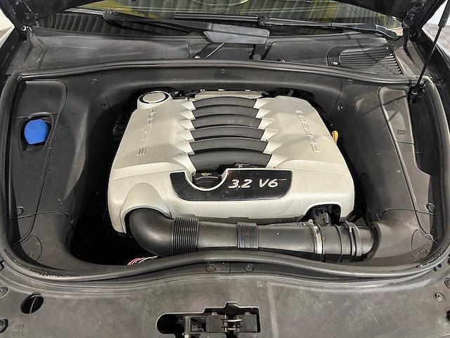 Porsche cayenne 3.2 turbo, 75-ps-vn - afbeelding 10 van  19