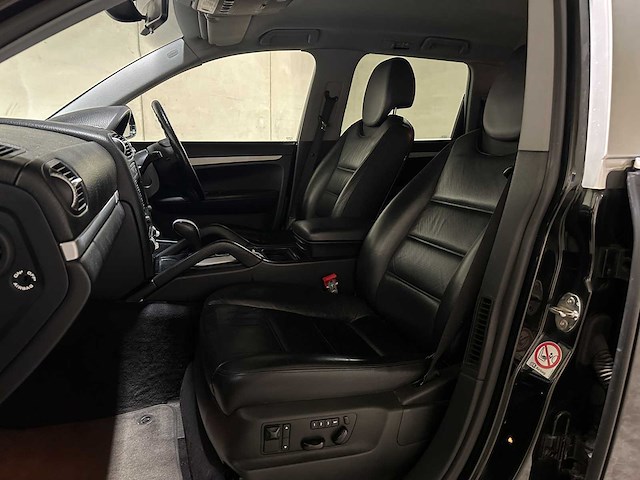 Porsche cayenne 3.2 v6 250pk 2005 4x4, 8-sbx-00 - afbeelding 33 van  55