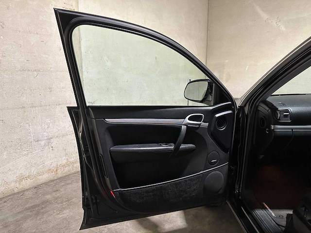 Porsche cayenne 3.2 v6 250pk 2005 4x4, 8-sbx-00 - afbeelding 37 van  55