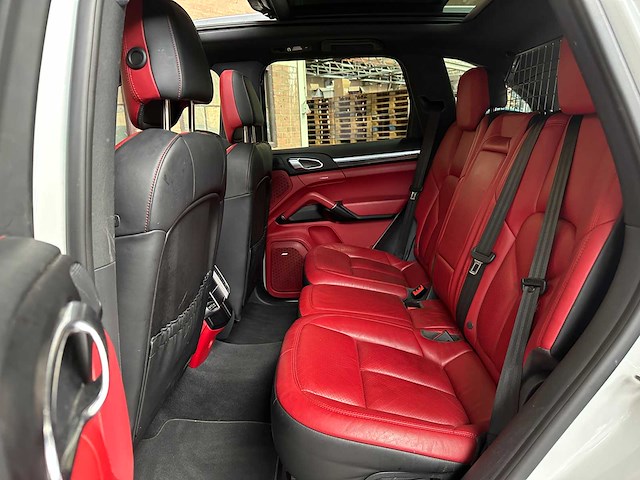 Porsche cayenne 3.6 v6 300pk 2015 - afbeelding 31 van  46