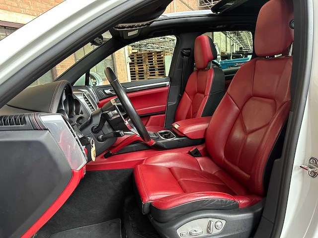 Porsche cayenne 3.6 v6 300pk 2015 - afbeelding 29 van  46