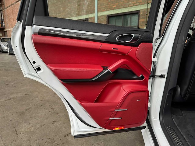 Porsche cayenne 3.6 v6 300pk 2015 - afbeelding 30 van  46