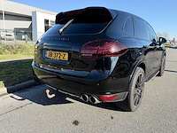 Porsche cayenne 4.2 v8 turbo s met nieuwe apk - diesel personenauto - afbeelding 32 van  33