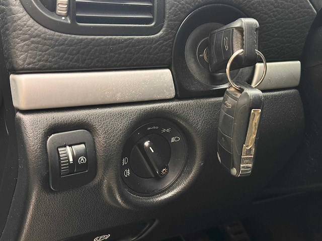 Porsche cayenne 4.5 s 2004 | 22-ns-jf - afbeelding 20 van  42