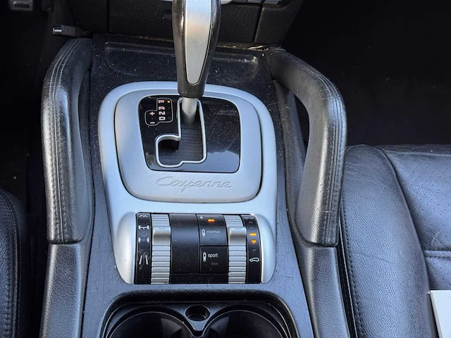 Porsche cayenne 4.5 s, 54-pn-lr - afbeelding 4 van  15