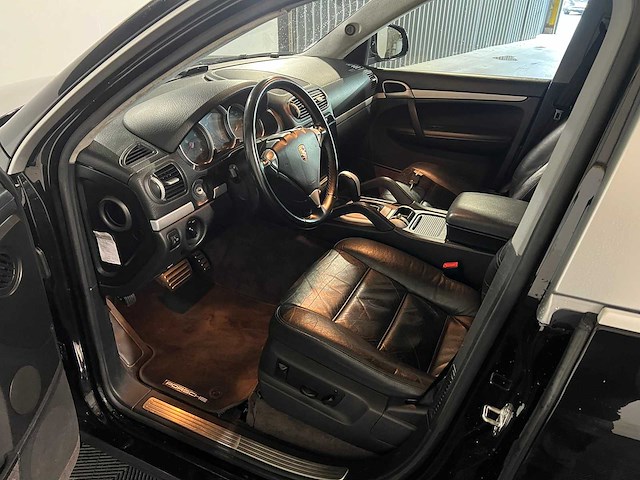 Porsche cayenne 4.5 s , j-065-sj - afbeelding 16 van  18