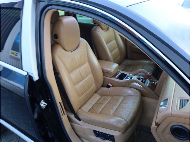 Porsche cayenne 4.5 v8 turbo 2005 450pk automaat - afbeelding 14 van  30