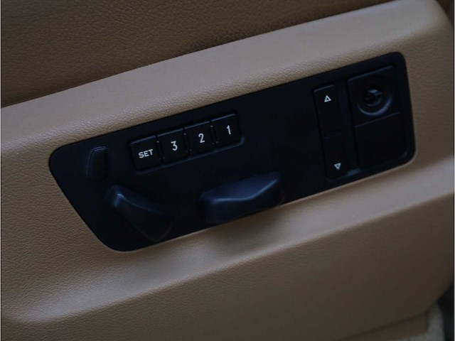 Porsche cayenne 4.5 v8 turbo 2005 450pk automaat - afbeelding 15 van  30