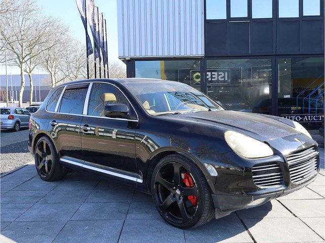 Porsche cayenne 4.5 v8 turbo 2005 450pk automaat - afbeelding 28 van  30