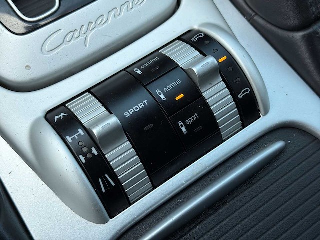 Porsche cayenne 4.8 gts 2009 | hls-45-k i - afbeelding 19 van  33