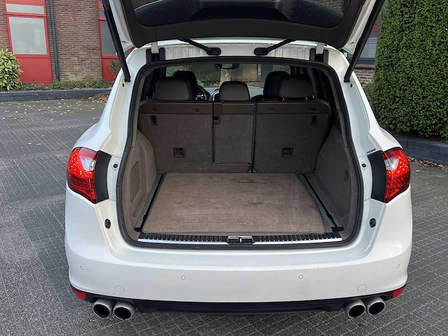 Porsche cayenne 4.8 s 2011 | 6-tgp-04 i - afbeelding 19 van  38