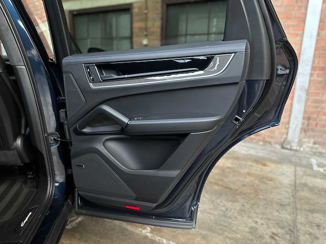 Porsche cayenne coupe 4.0 v8 s 474pk 2024 (1e eigenaar) fabrieksgarantie - afbeelding 49 van  59