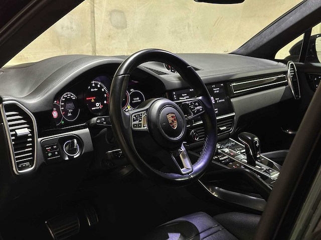 Porsche cayenne coupe turbo 4.0 v8 549pk 2019, j-757-hf - afbeelding 16 van  59