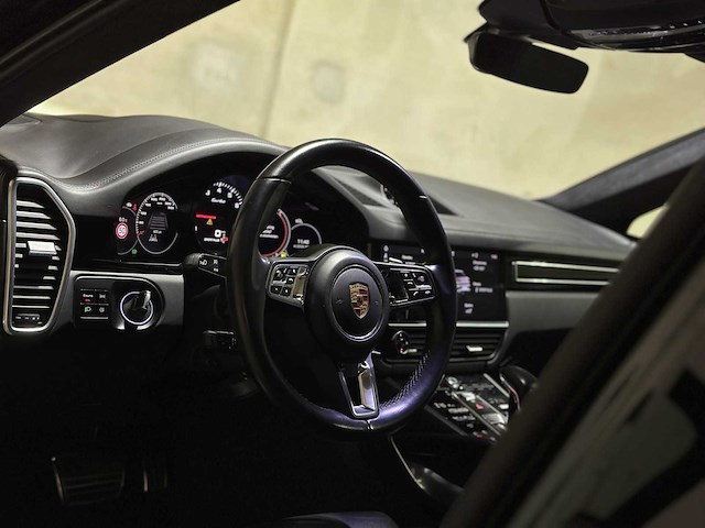 Porsche cayenne coupe turbo 4.0 v8 549pk 2019, j-757-hf - afbeelding 17 van  59