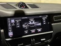 Porsche cayenne coupe turbo 4.0 v8 549pk 2019, j-757-hf - afbeelding 32 van  59