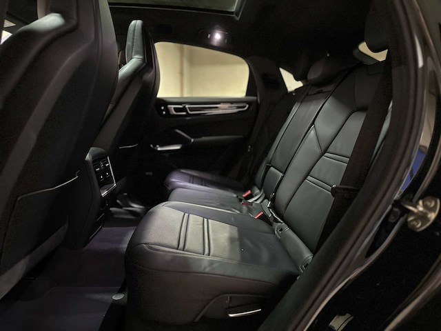 Porsche cayenne coupe turbo 4.0 v8 549pk 2019, j-757-hf - afbeelding 42 van  59