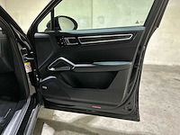 Porsche cayenne coupe turbo 4.0 v8 549pk 2019, j-757-hf - afbeelding 50 van  59
