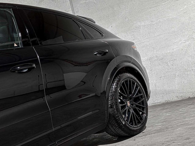 Porsche cayenne coupe turbo 4.0 v8 549pk 2019, j-757-hf - afbeelding 45 van  59