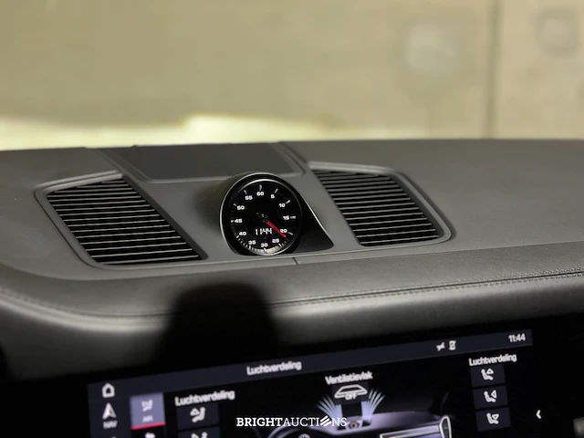 Porsche cayenne coupe turbo 4.0 v8 549pk 2019, j-757-hf - afbeelding 35 van  60