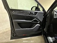 Porsche cayenne coupe turbo 4.0 v8 549pk 2019, j-757-hf - afbeelding 39 van  60