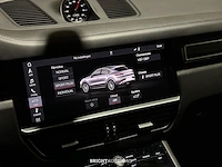 Porsche cayenne coupe turbo 4.0 v8 549pk 2019, j-757-hf - afbeelding 31 van  60