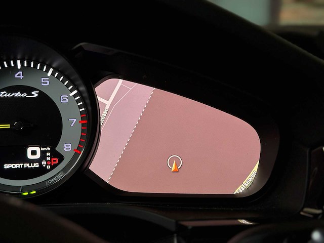 Porsche cayenne coupe turbo s e-hybrid 4.0 v8 -techart carbon- 680pk 2020 (origineel-nl), j-707-rt - afbeelding 30 van  70