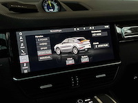 Porsche cayenne coupe turbo s e-hybrid 4.0 v8 -techart carbon- 680pk 2020 (origineel-nl), j-707-rt - afbeelding 33 van  70
