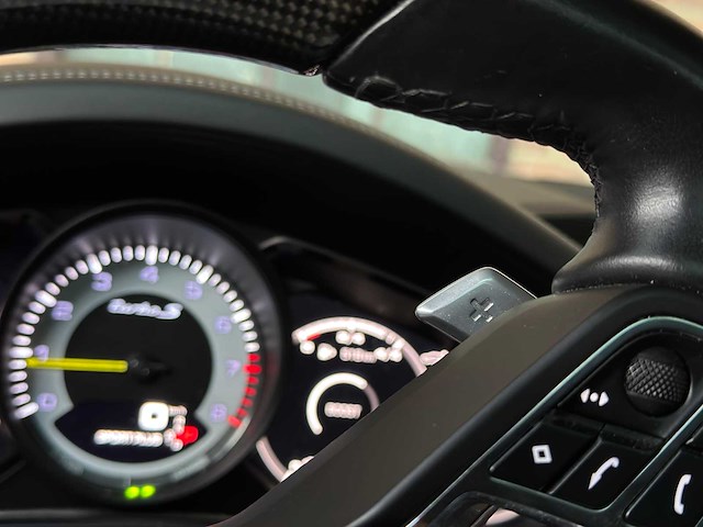 Porsche cayenne coupe turbo s e-hybrid 4.0 v8 -techart carbon- 680pk 2020 (origineel-nl), j-707-rt - afbeelding 27 van  70