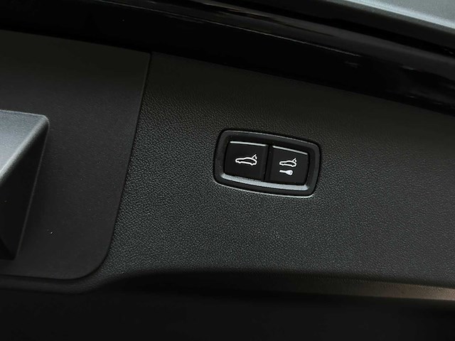 Porsche cayenne coupe turbo s e-hybrid 4.0 v8 -techart carbon- 680pk 2020 (origineel-nl), j-707-rt - afbeelding 52 van  70