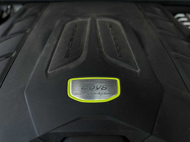Porsche cayenne coupe turbo s e-hybrid 4.0 v8 -techart carbon- 680pk 2020 (origineel-nl), j-707-rt - afbeelding 66 van  70