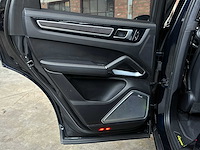 Porsche cayenne coupe turbo s e-hybrid 4.0 v8 -techart carbon- 680pk 2020 (origineel-nl), j-707-rt - afbeelding 34 van  54