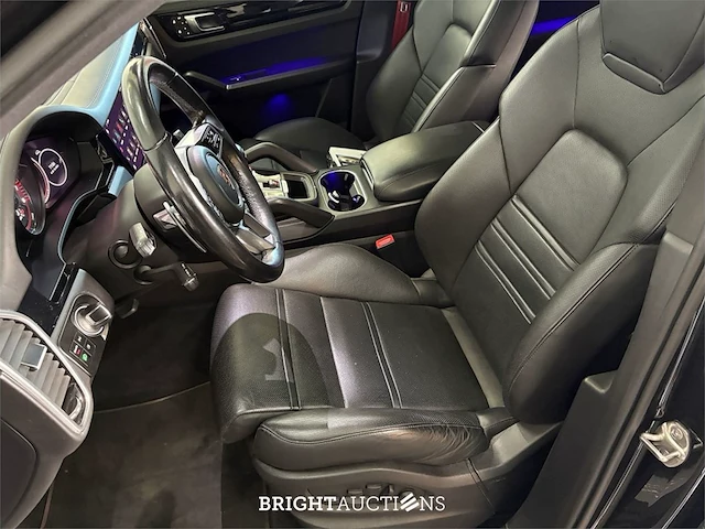 Porsche cayenne e-hybrid platinum edition 3.0 476pk 2022 (origineel-nl), p-588-zv - afbeelding 3 van  54