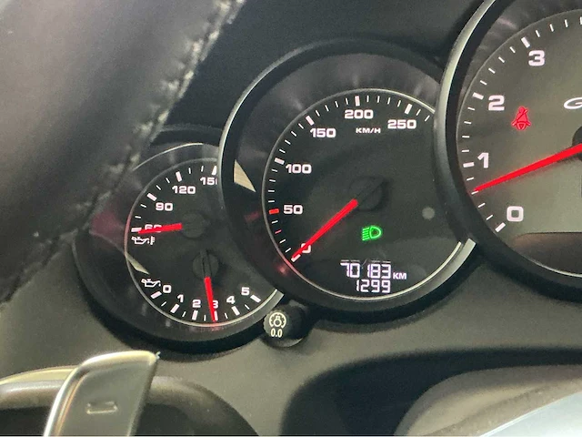 Porsche cayenne gts 4.8 v8 | pure kracht, sportiev en luxe 2012 ntw auto 420 pk - afbeelding 4 van  15