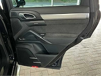 Porsche cayenne gts 4.8 v8 | pure kracht, sportiev en luxe 2012 ntw auto 420 pk - afbeelding 8 van  15