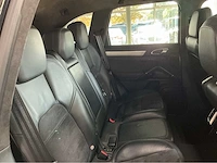 Porsche cayenne gts 4.8 v8 | pure kracht, sportiev en luxe 2012 ntw auto 420 pk - afbeelding 9 van  15