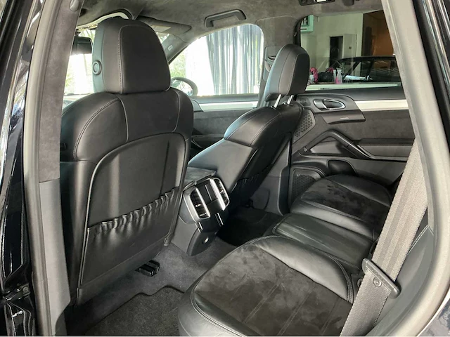 Porsche cayenne gts 4.8 v8 | pure kracht, sportiev en luxe 2012 ntw auto 420 pk - afbeelding 11 van  15