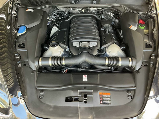Porsche cayenne gts 4.8 v8 | pure kracht, sportiev en luxe 2012 ntw auto 420 pk - afbeelding 14 van  15