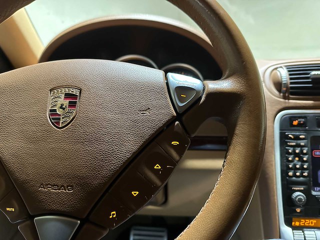 Porsche cayenne s 4.5 v8 340pk 2006, 96-tg-zv youngtimer - afbeelding 17 van  48