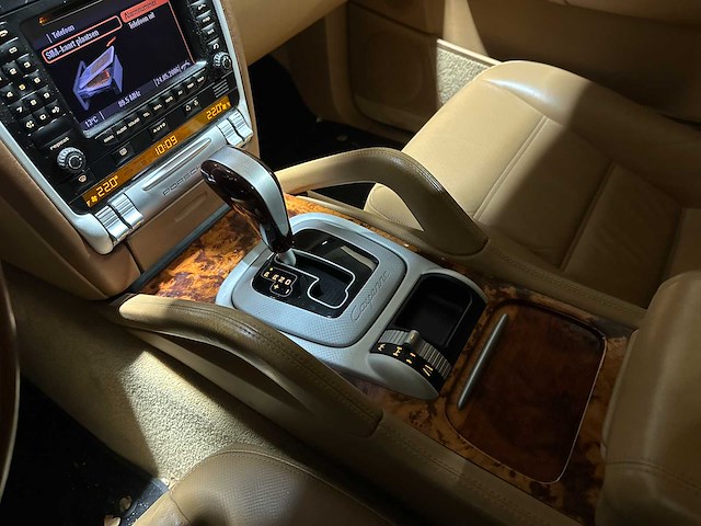 Porsche cayenne s 4.5 v8 340pk 2006, 96-tg-zv youngtimer - afbeelding 22 van  48